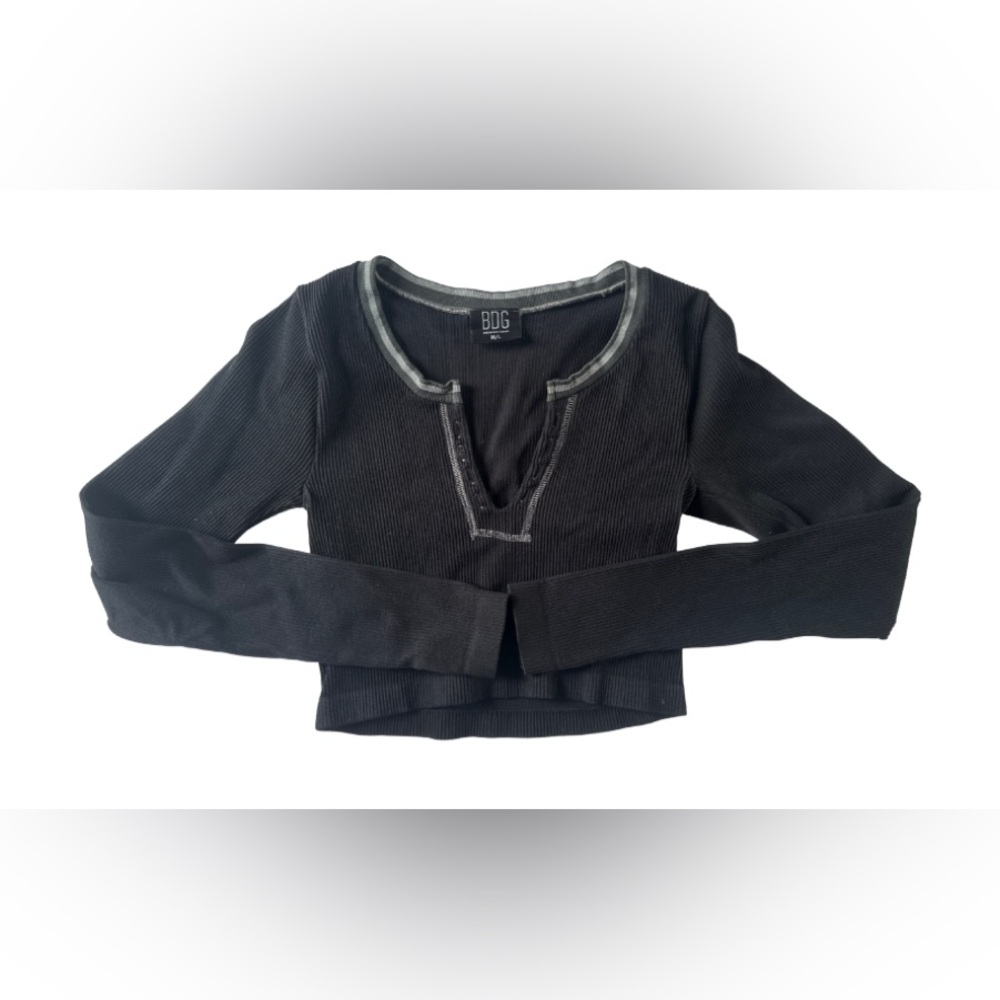 BDG by Urban Outfitters Black Ribbed Cropped Long Sleeve Top
